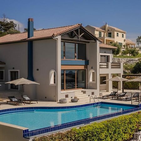 Luxury Villa Karmaniolos Fiskardo Kefalonia エクステリア 写真