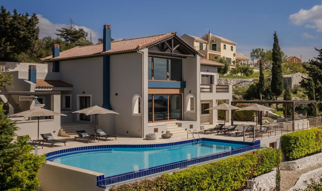 Luxury Villa Karmaniolos Fiskardo Kefalonia エクステリア 写真