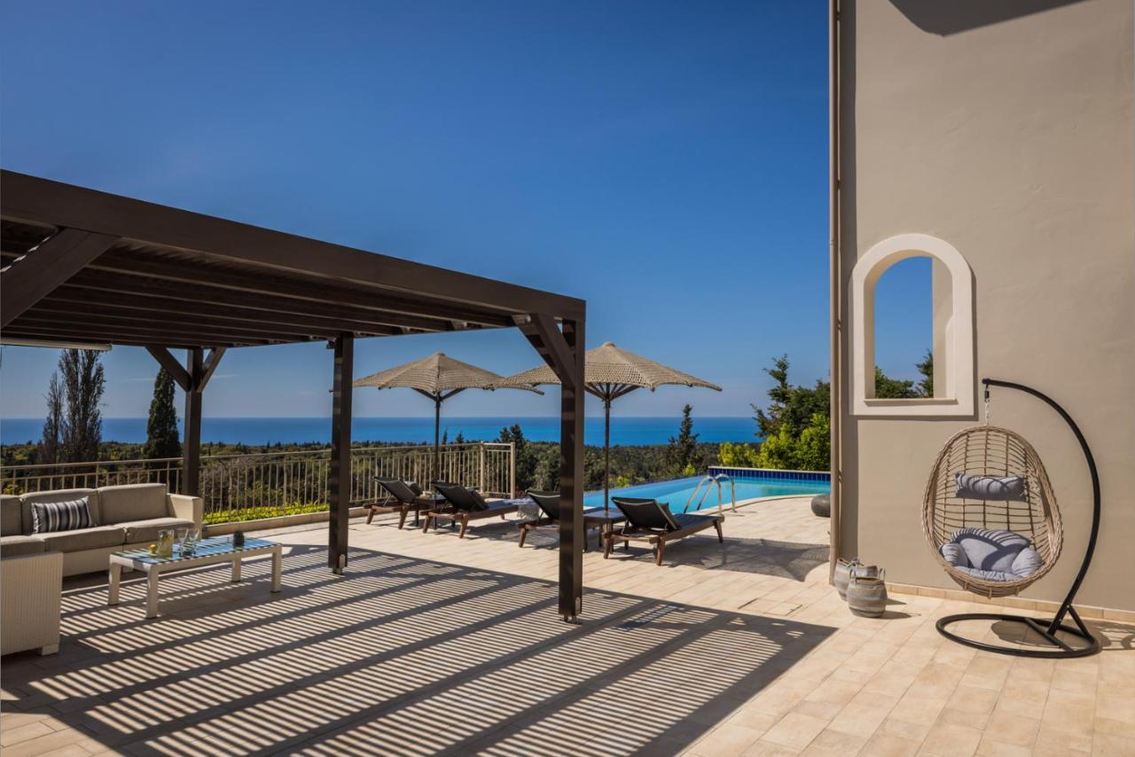 Luxury Villa Karmaniolos Fiskardo Kefalonia エクステリア 写真