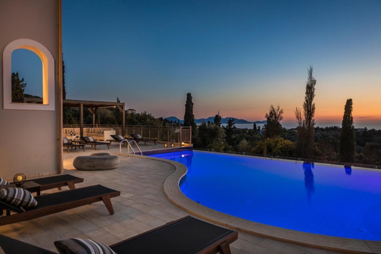 Luxury Villa Karmaniolos Fiskardo Kefalonia エクステリア 写真