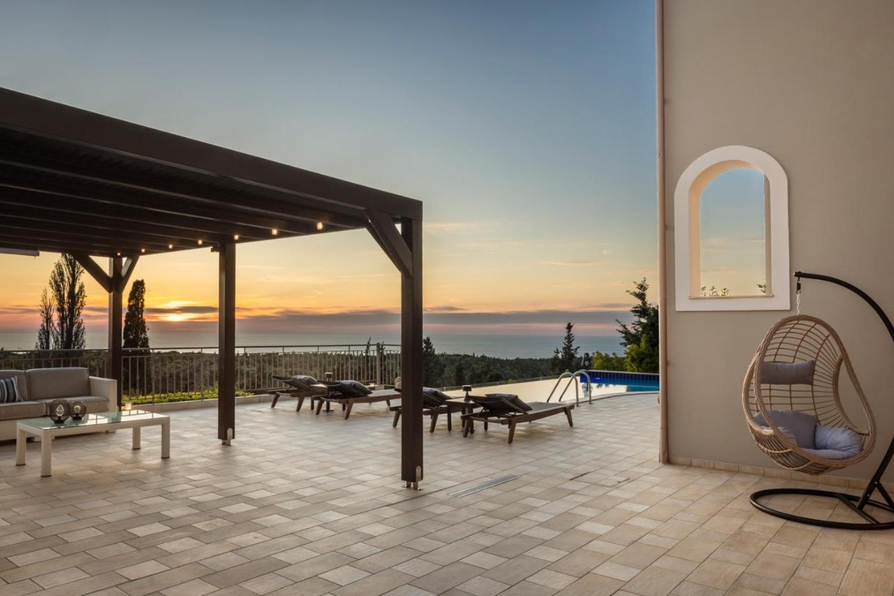 Luxury Villa Karmaniolos Fiskardo Kefalonia エクステリア 写真