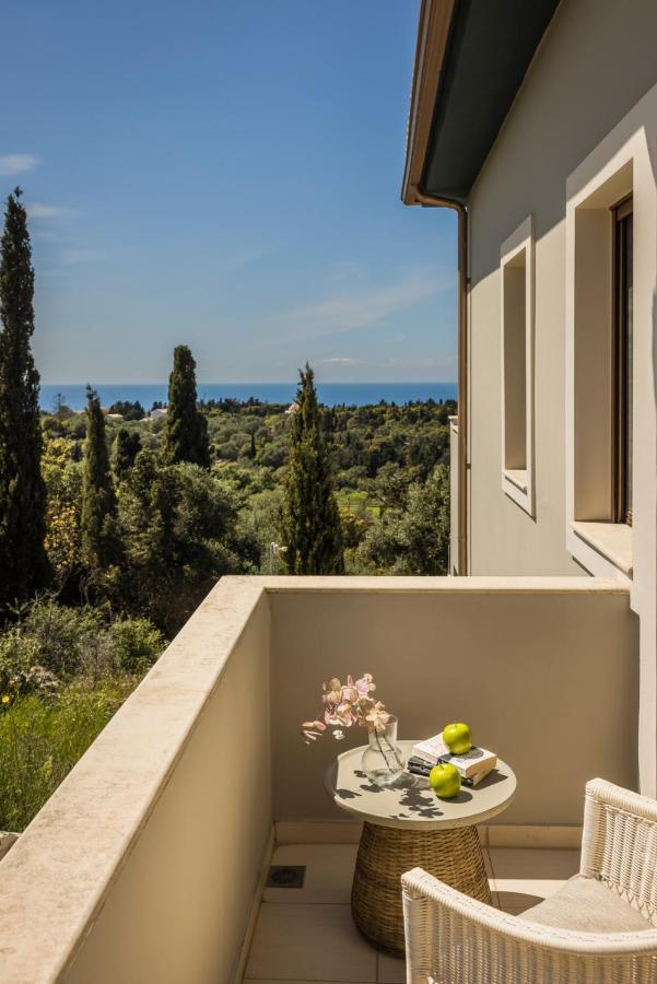 Luxury Villa Karmaniolos Fiskardo Kefalonia エクステリア 写真
