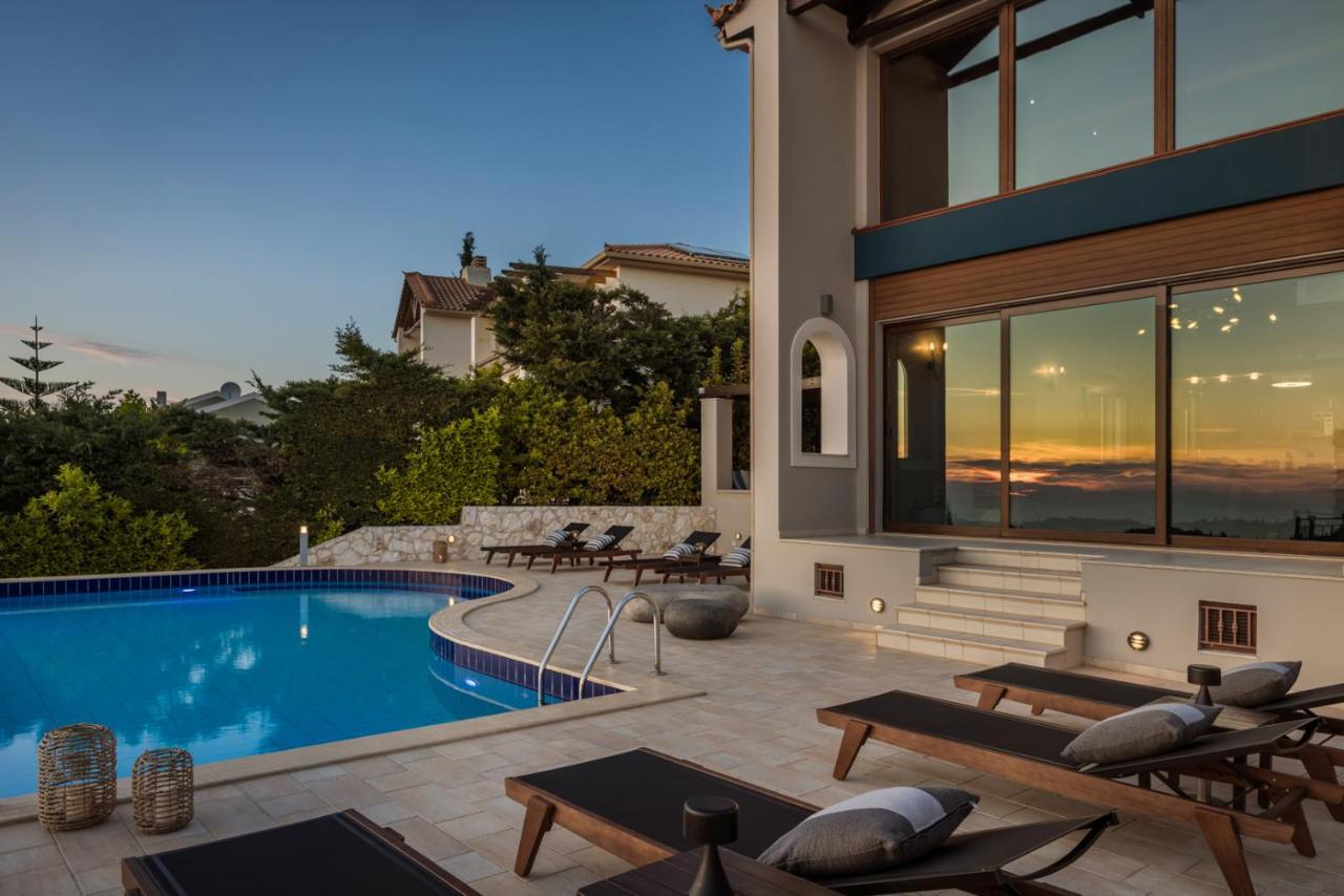 Luxury Villa Karmaniolos Fiskardo Kefalonia エクステリア 写真