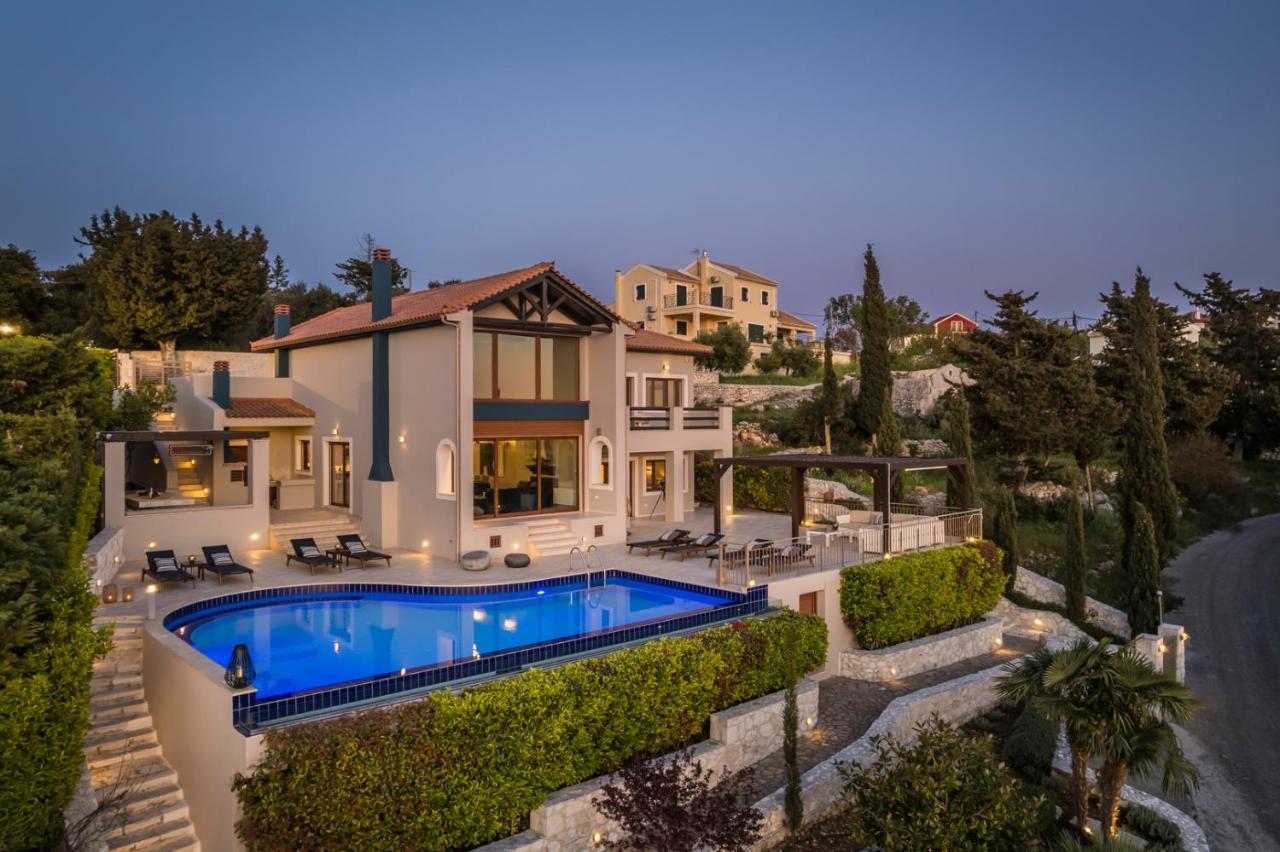 Luxury Villa Karmaniolos Fiskardo Kefalonia エクステリア 写真