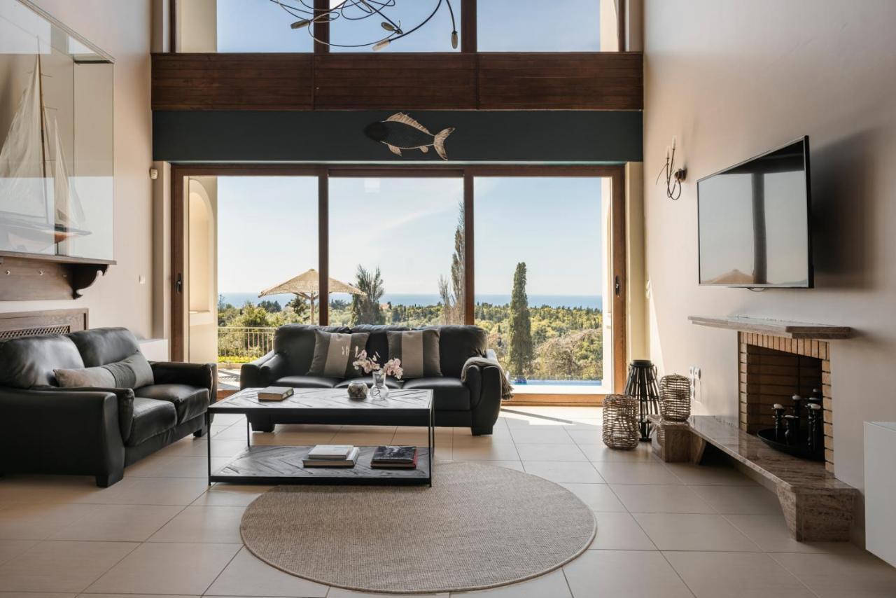 Luxury Villa Karmaniolos Fiskardo Kefalonia エクステリア 写真